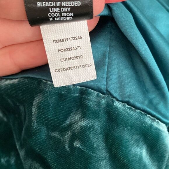 Torrid NWT Botanical Garden Teal Blue Velvet Moto Jacket - Picture 13 of 14